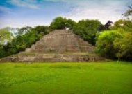Развалины Ламаная — древнего города майя